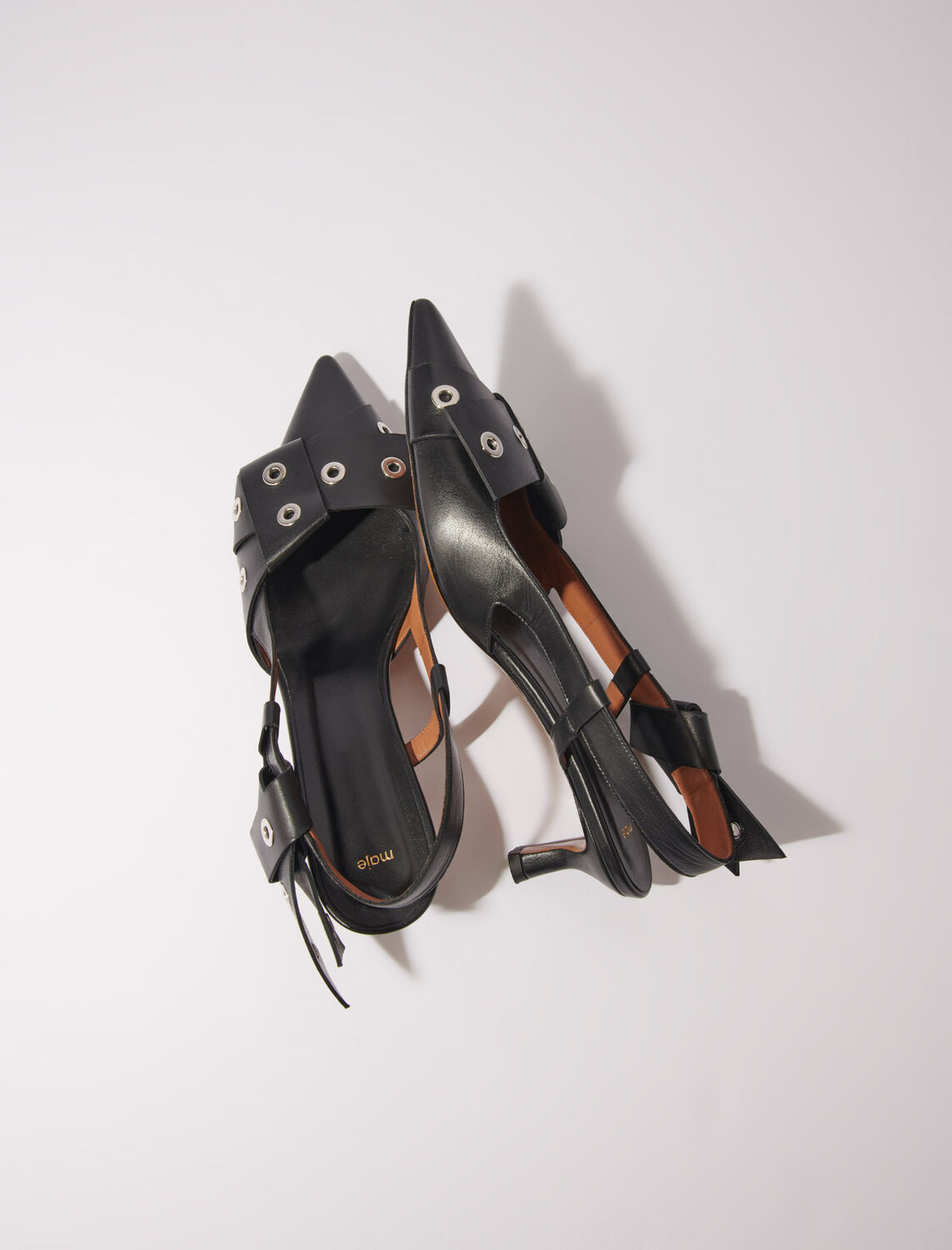 Pointed pumps with bow detail : Fall-Winter Collection color 