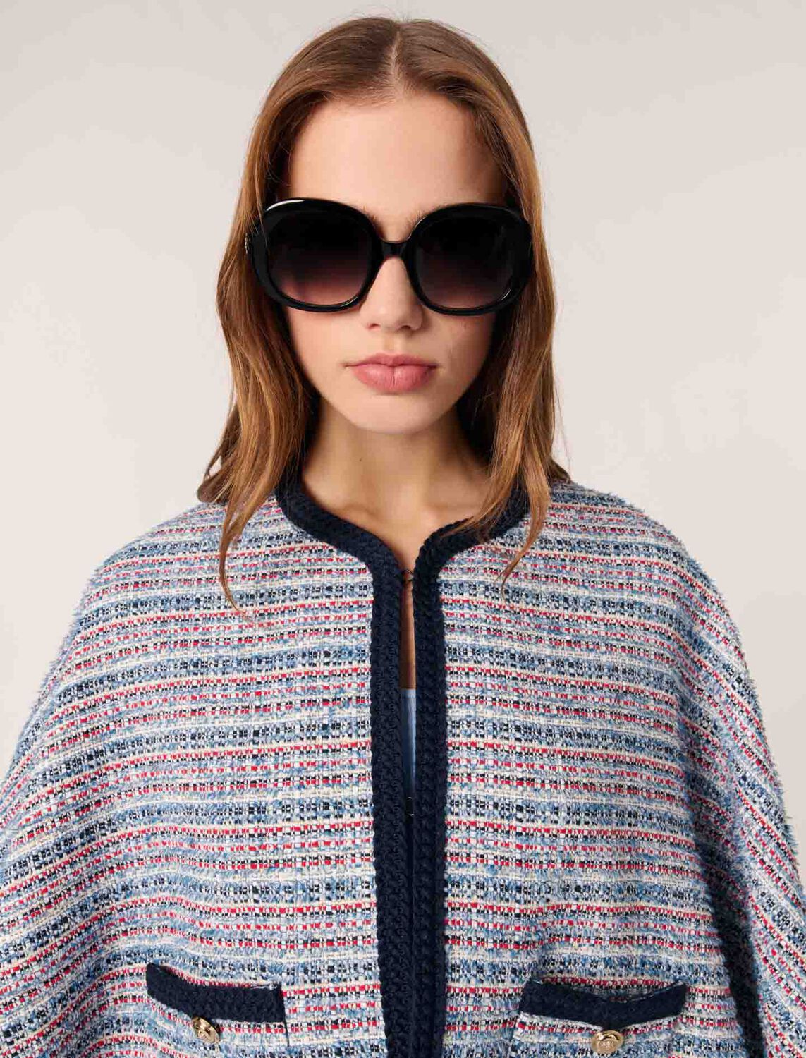 Tweed cape with contrasting trim : Coats color Blue / Red