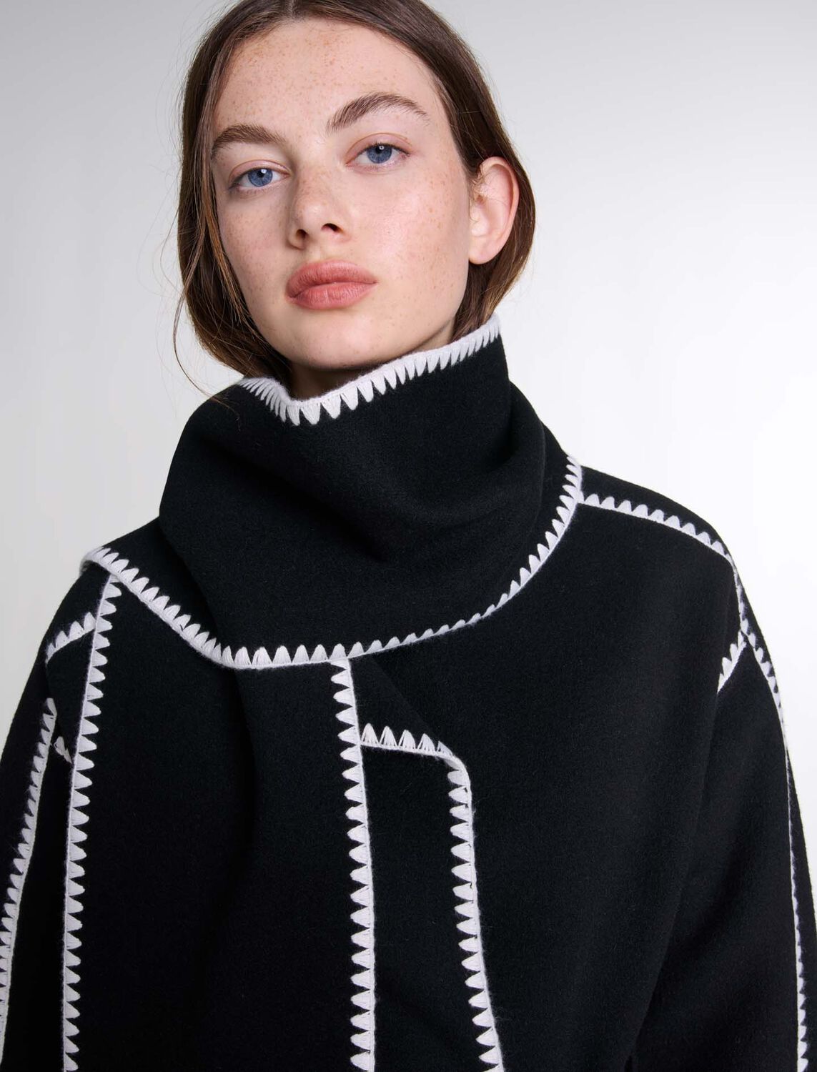 Two-tone double-faced coat : Coats color 