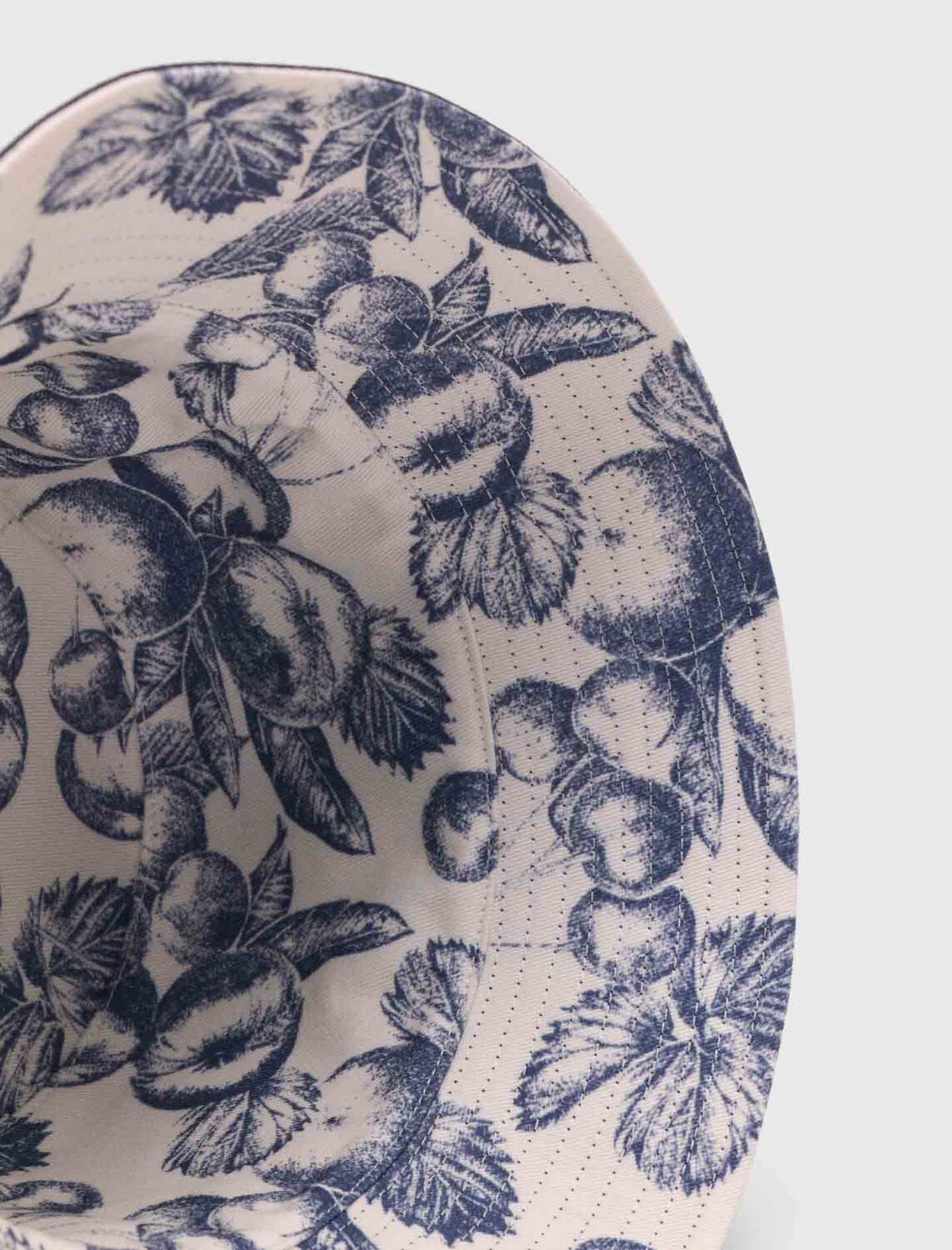 maje : Caps and bucket hats color Navy