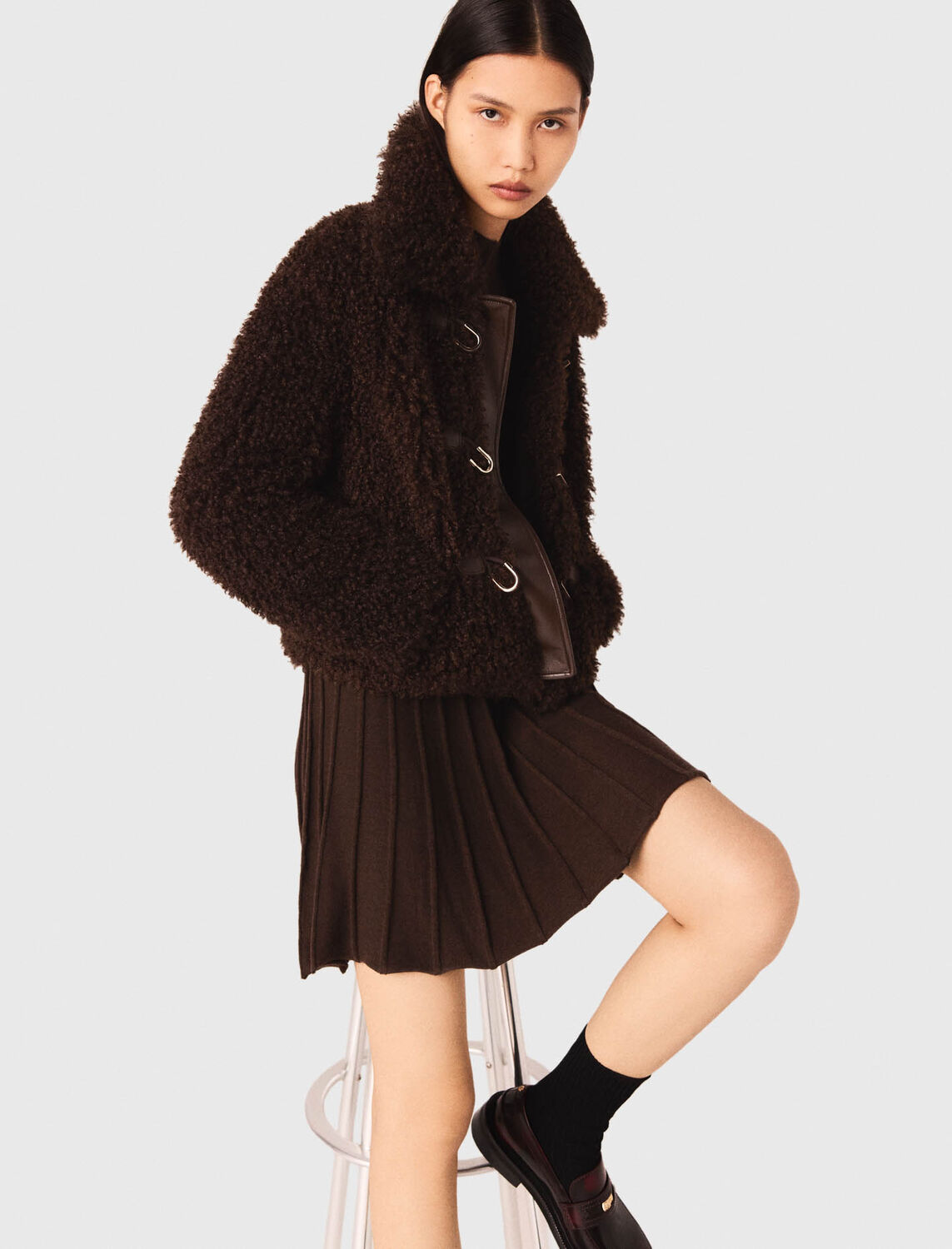 Short curly coat : Coats color Dark brown