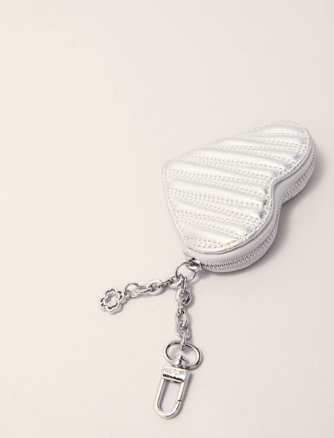 Quilted metallic heart purse : Other accessories color Silver