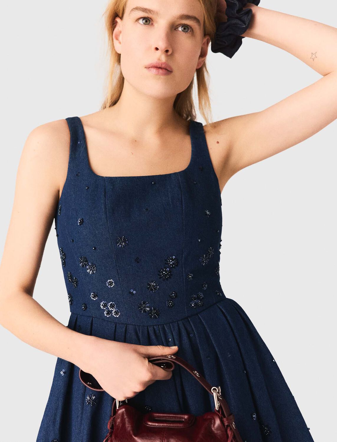 Flared embroidered denim dress : Dresses color Navy
