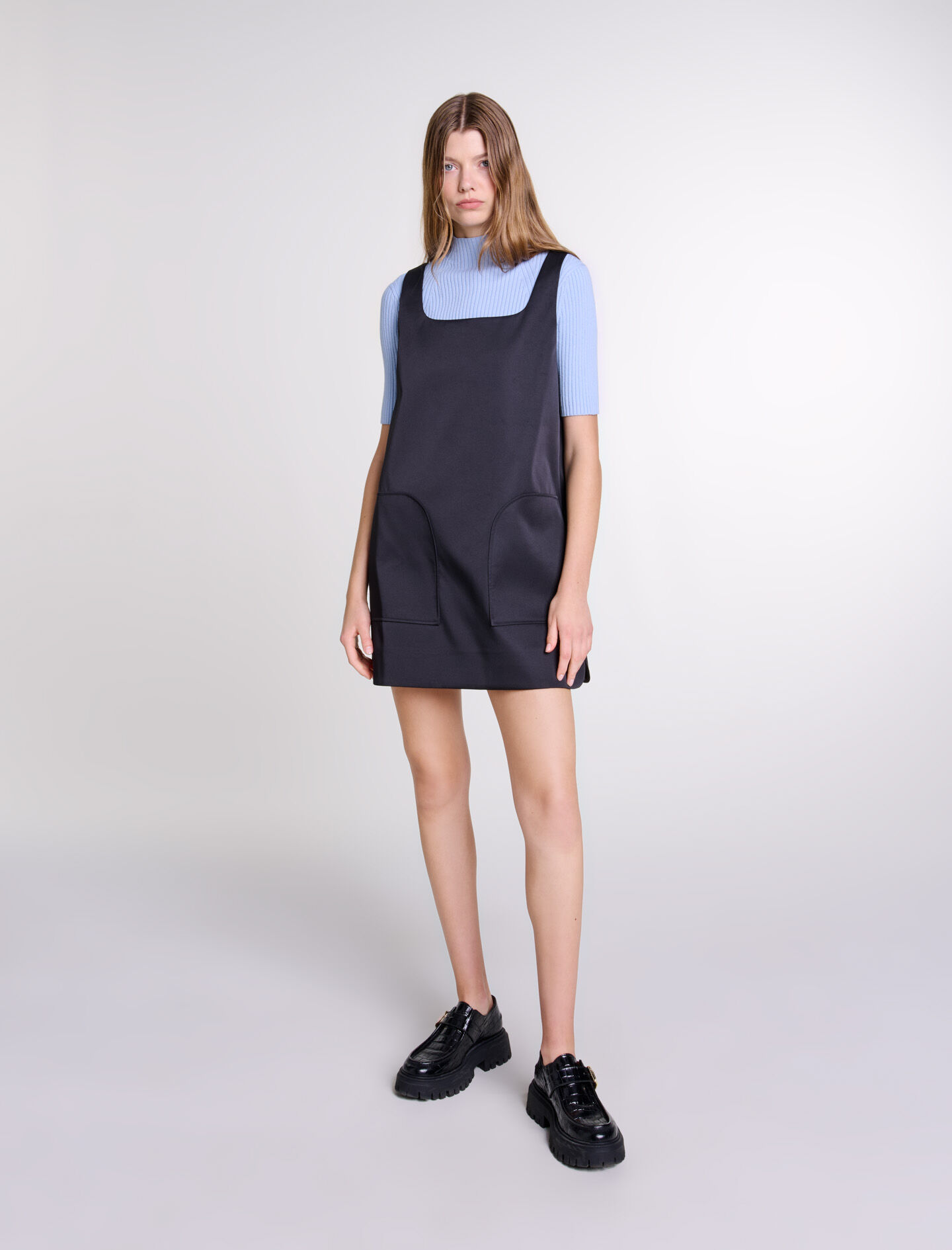 Pinafore clothing shop