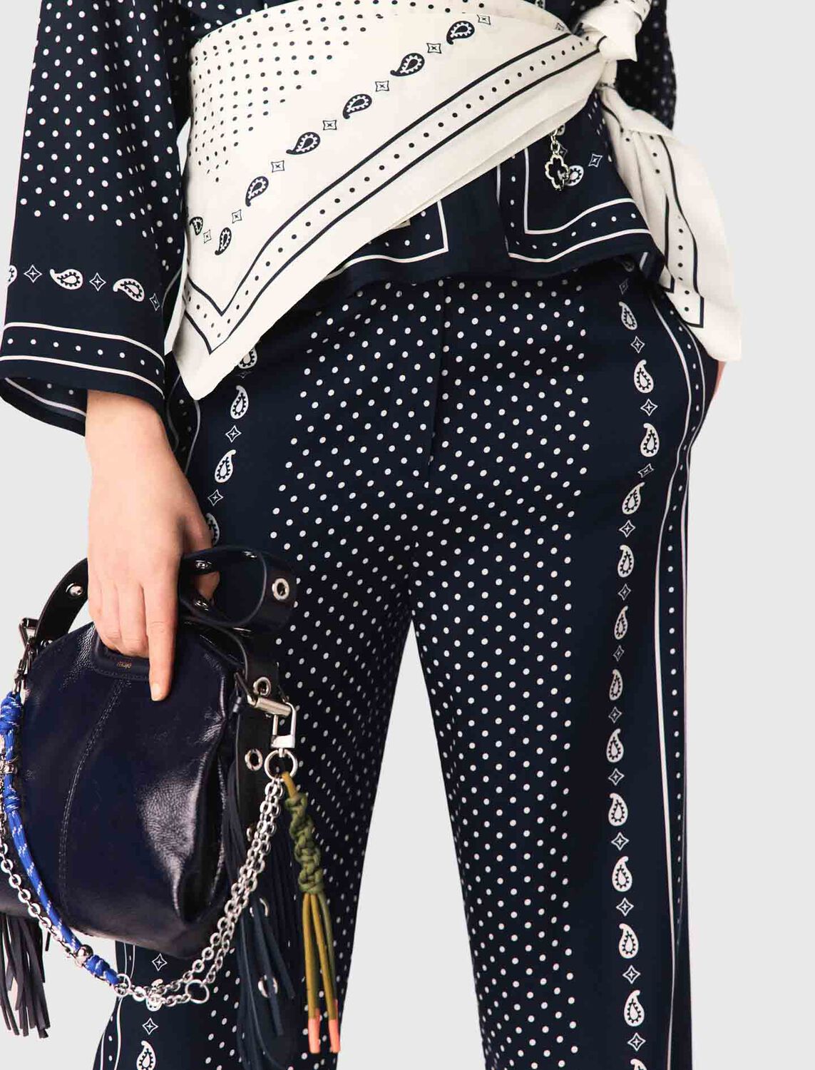 Printed fluid trousers : Trousers & Jeans color Navy Dot Bandana Print