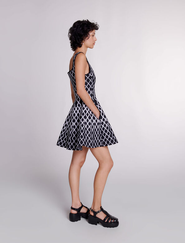 Short patterned knit dress : Dresses color Black / White