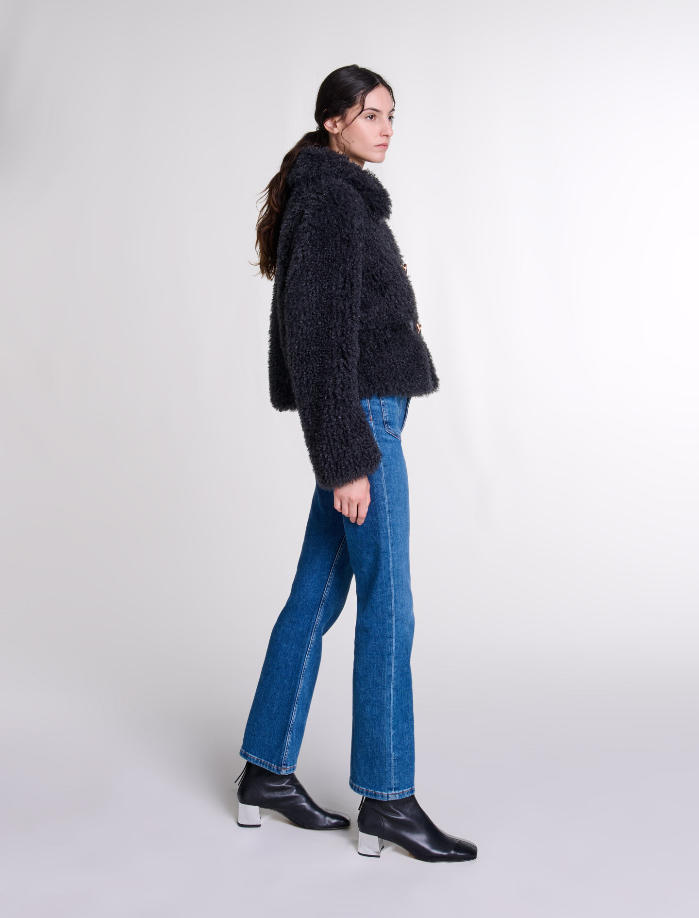 124GABYNETTE Short curly coat - Coats - Maje.com