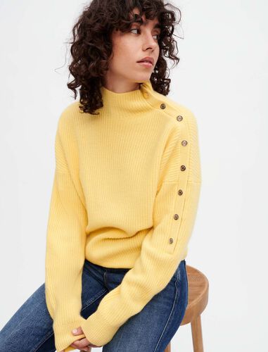 Cashmere jumper with gold snap buttons : Sweaters & Cardigans color Ecru