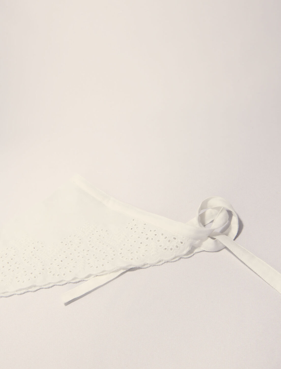 Triangle scarf : Scarves and shawls color White