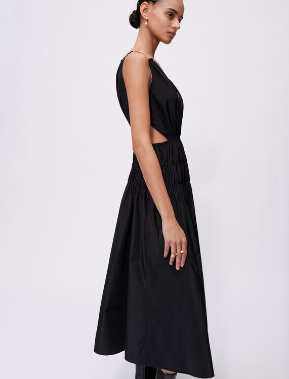 镂空V领修身连衣裙 : Dresses 顏色 黑色/BLACK